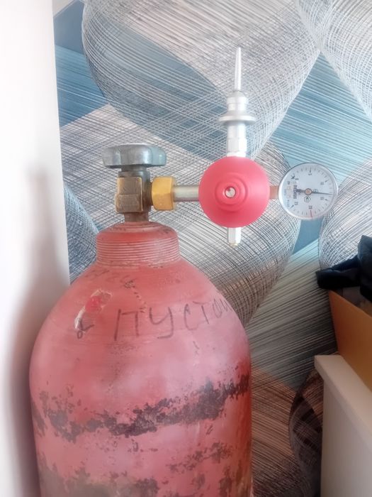 Продам гелий баллон