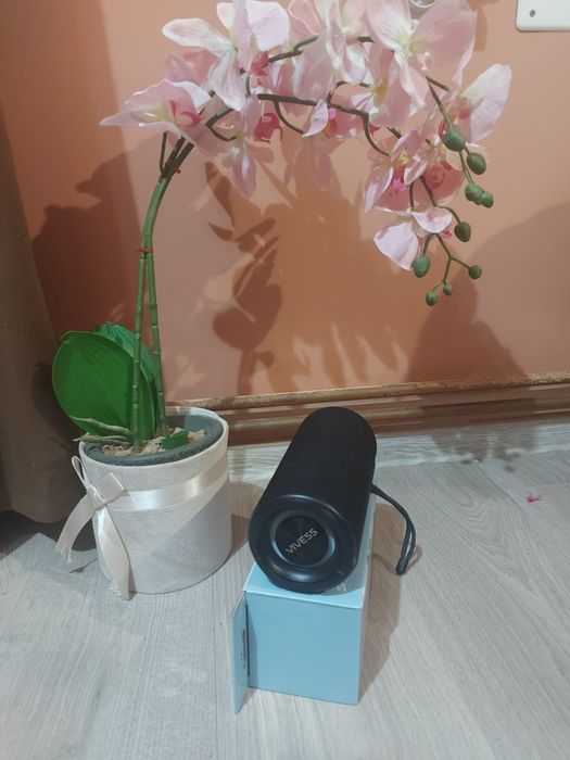 Boxa Bluetooth cu 2 difuzoare si jocuri de lumini