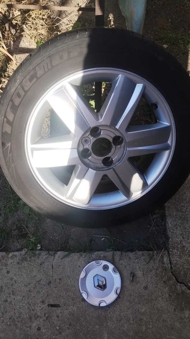 Vand 4 jante/cauciucuri aluminiu (vara) originale 205/55 R16 Renault
