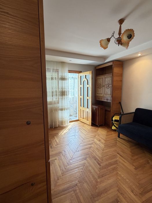 Apartament 4 camere Burdujeni