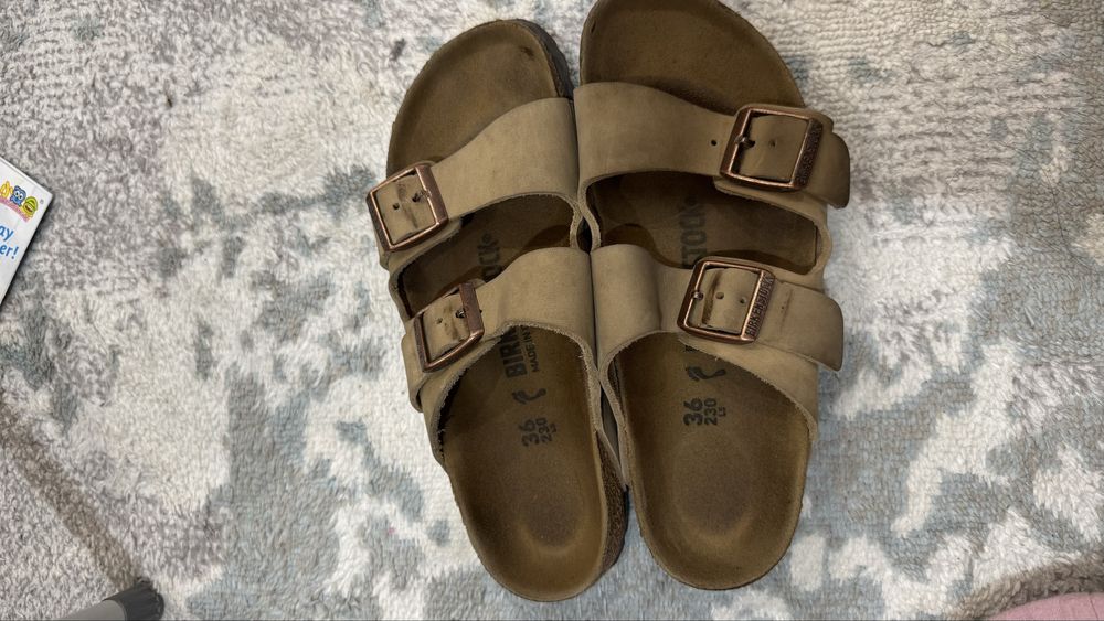 Туфли лаковые новые+ birkenstock