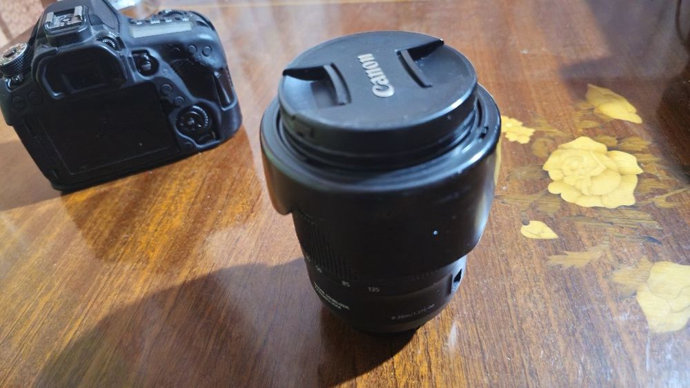 Canon 80D + 3 lentile