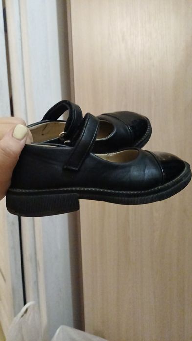 Продам детскую обувь всё вместе за 5 тыс.