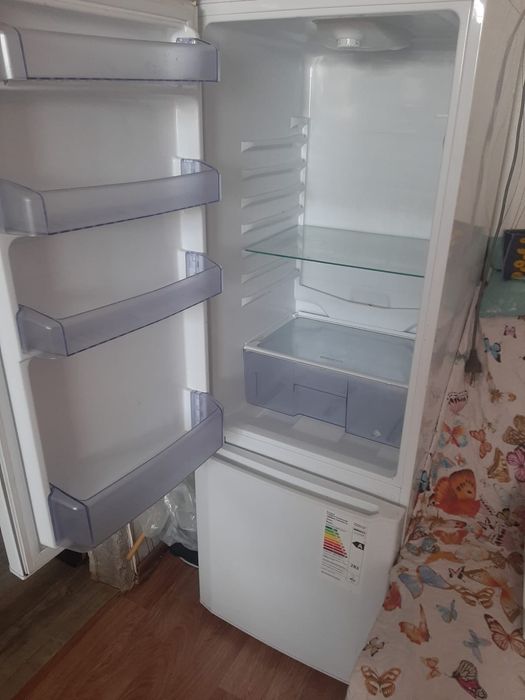 Продам холодильник.