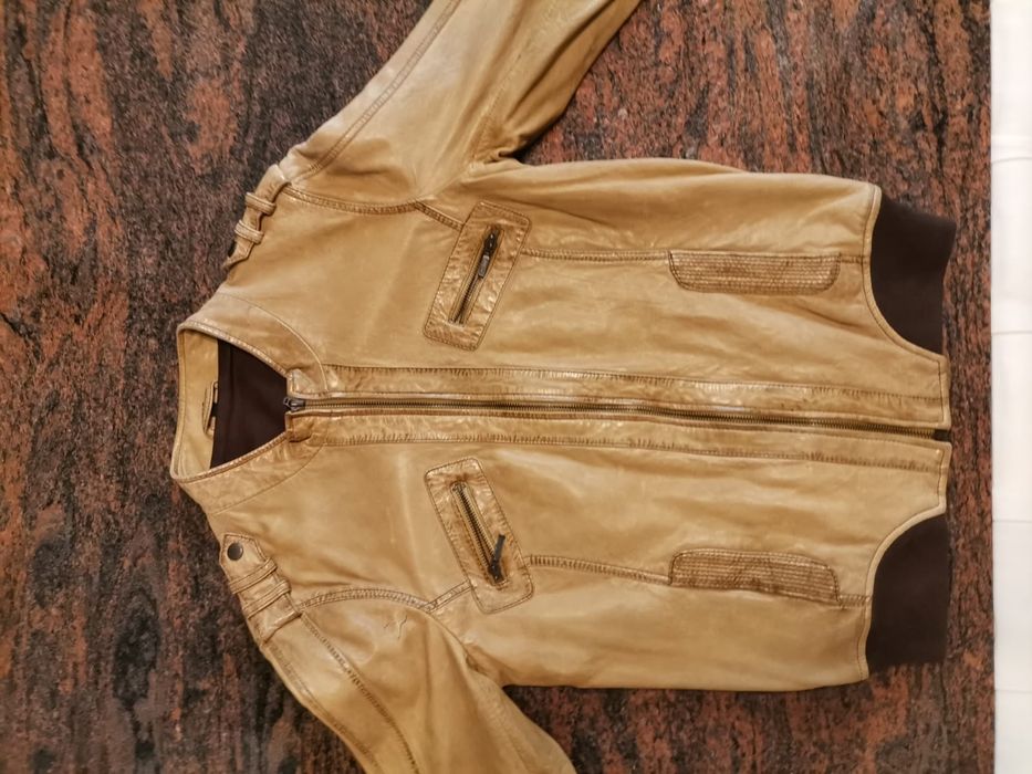 Vând geaca piele dama