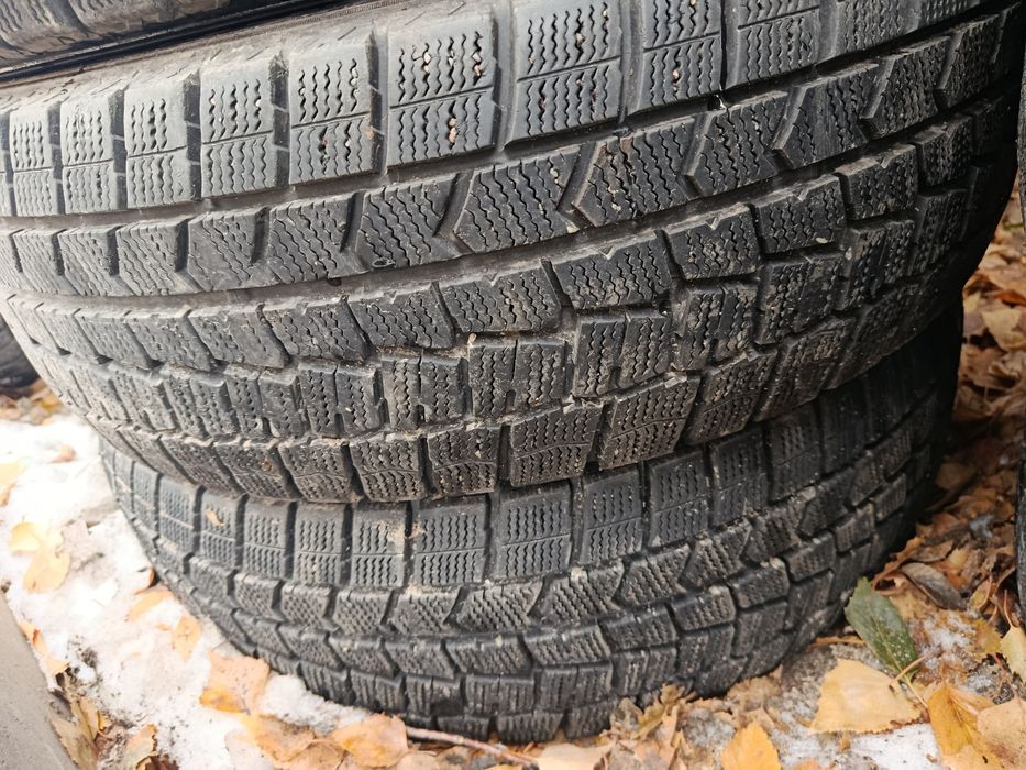 Dunlop 215 60 R17 отс