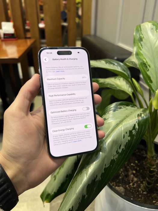 Iphone 14pro purple 88% yomks