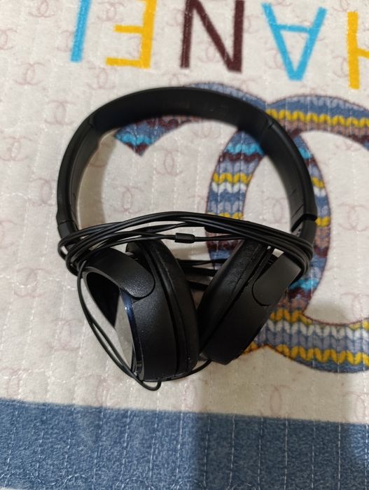 Продам наушники Sony