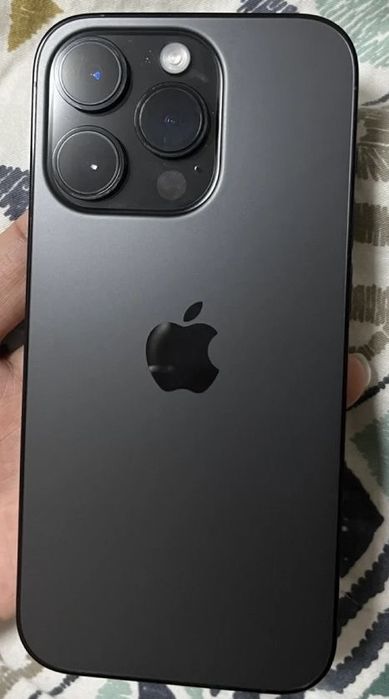 Продам iPhone 16 Pro