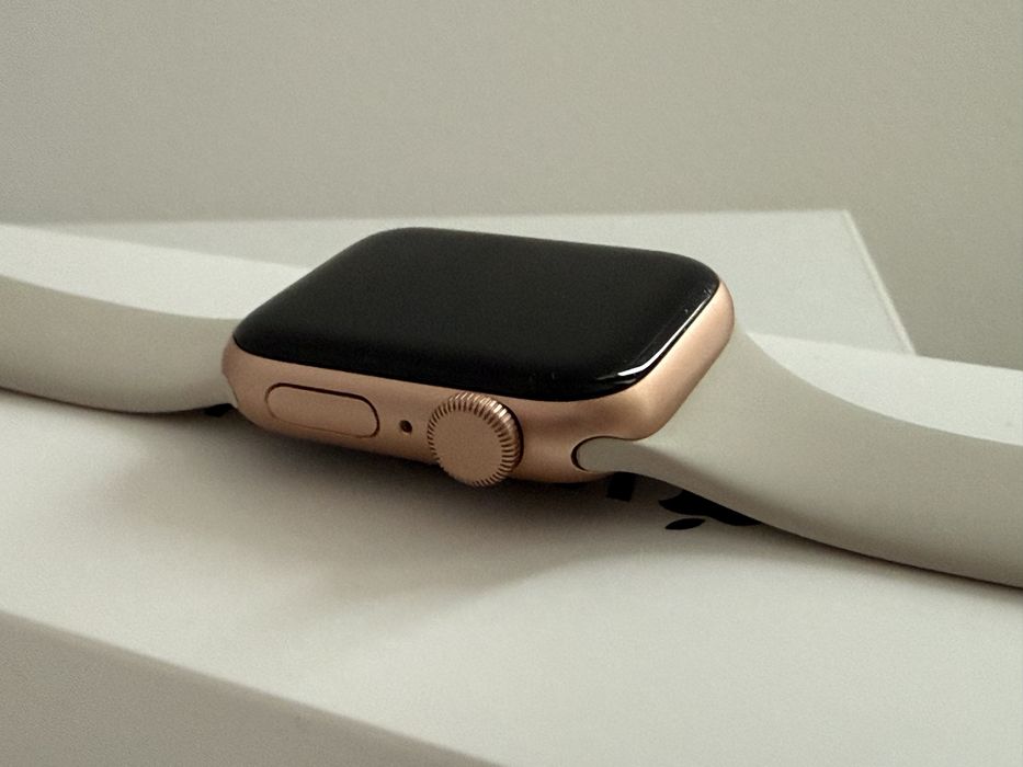 Apple Watch SE 2020