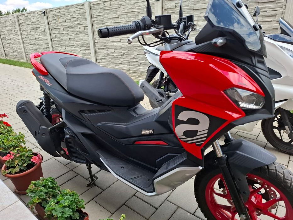 Scuter Aprilia SR GT 125