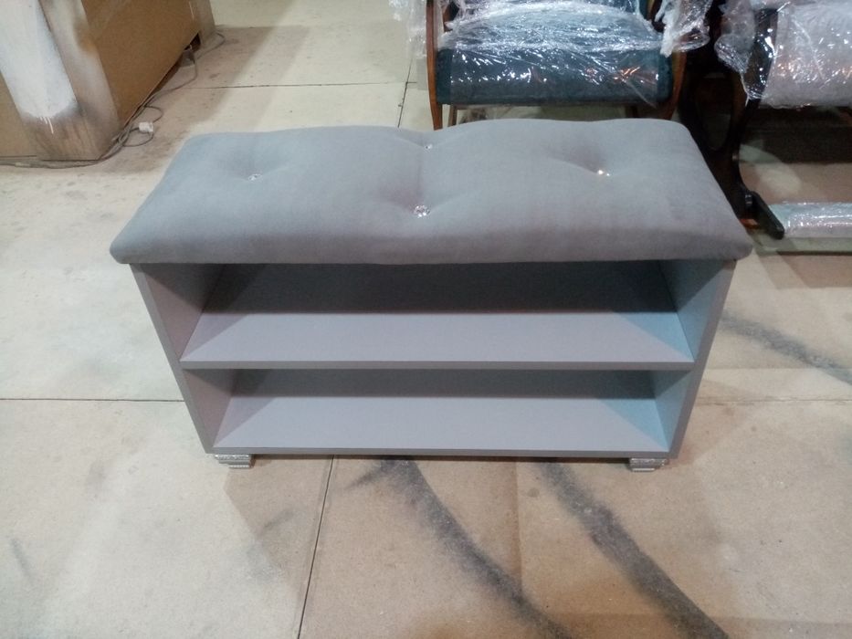 Продам новую обувницу!