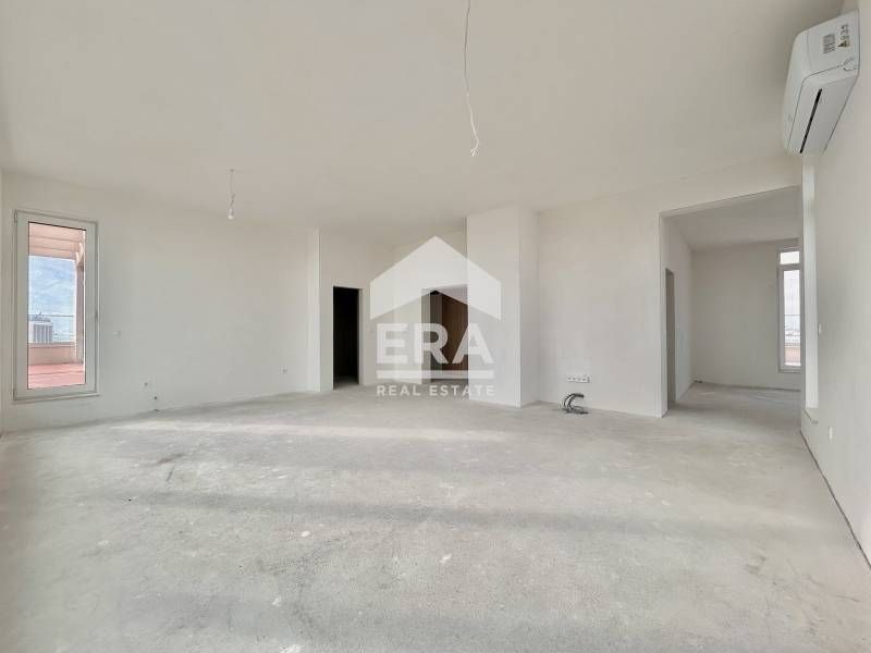 Пентхаус с впечатляващи гледки в луксозна резиденция с АКТ 16, район Л