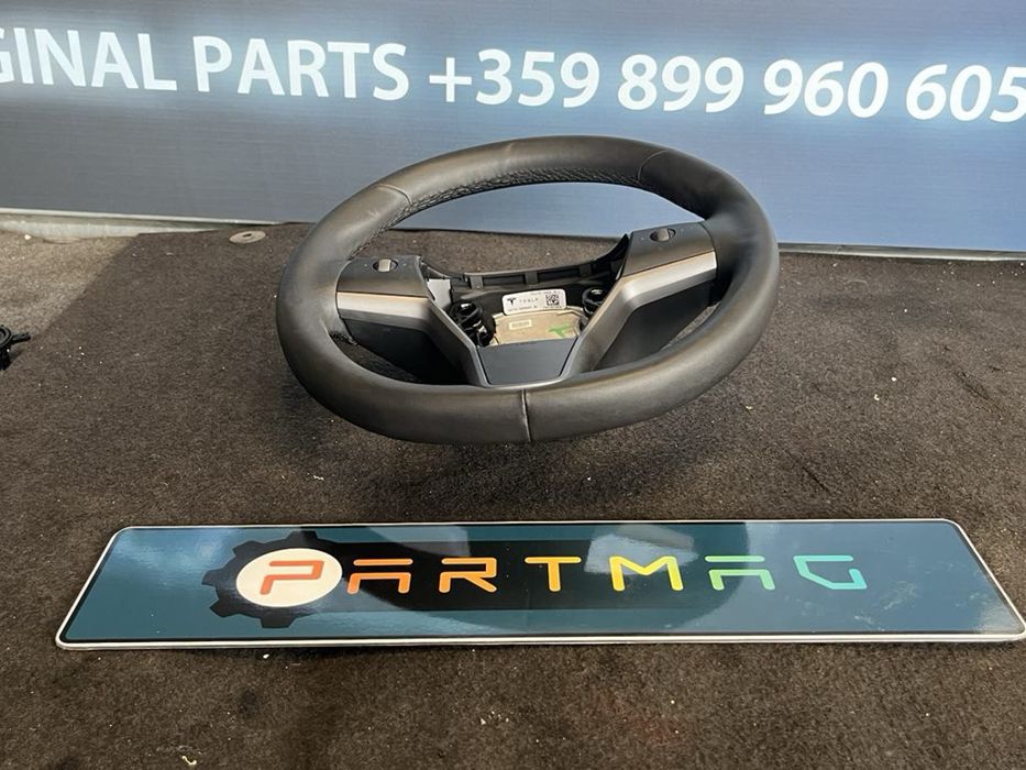 Оригинален Кожен волан Tesla 3 2021 черно кормило Тесла 2543286apq