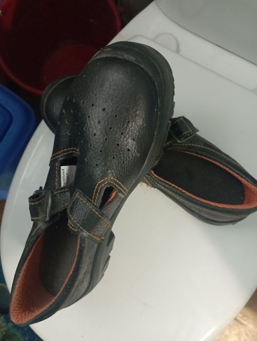 Спец обувь р-37.38