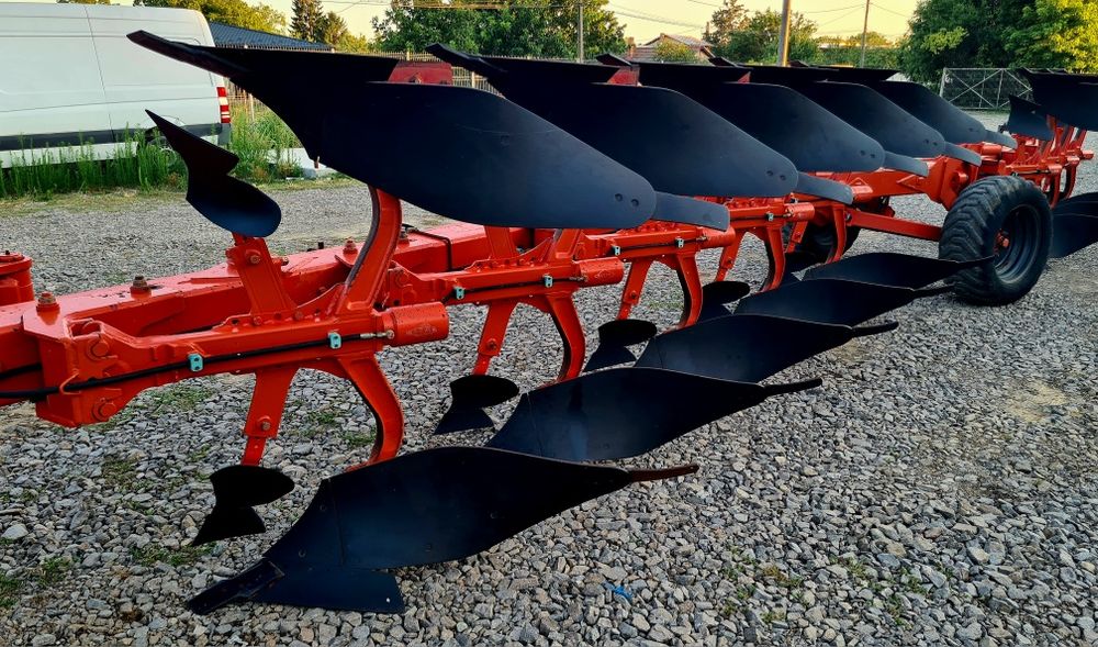 Plug reversibil KUHN CHALLENGER OL OnLand 8 trupite brazde