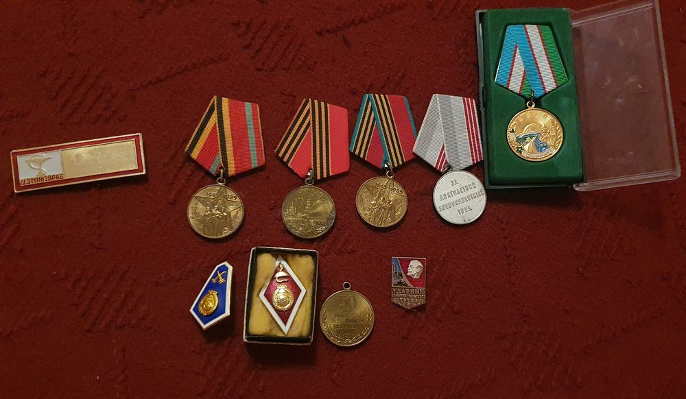 Медали разные в хорошем состоянии