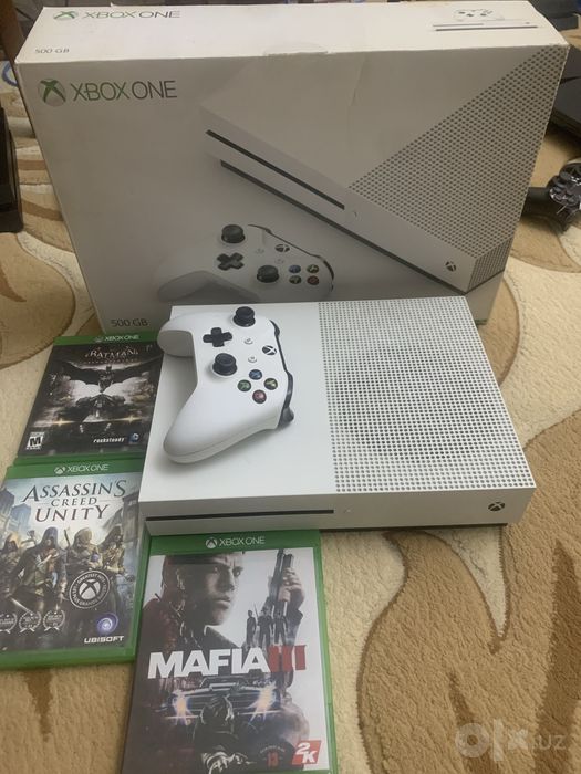 Xbox one S. 512gb hotira full komplekt+disk bonus
