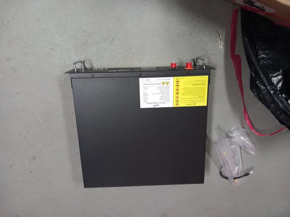 Vând baterie lithium FOX HV 2600