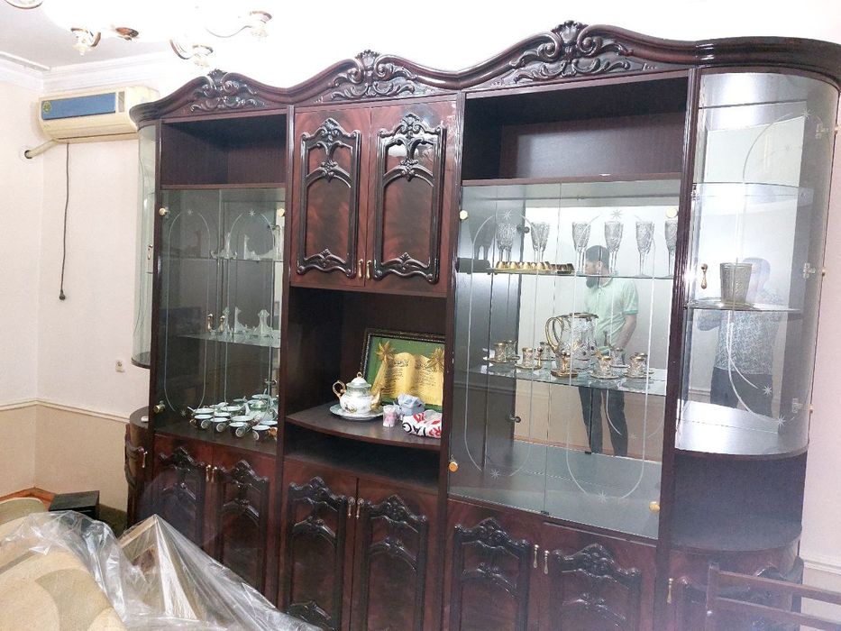 Мебл стенка бу сотлади чехски