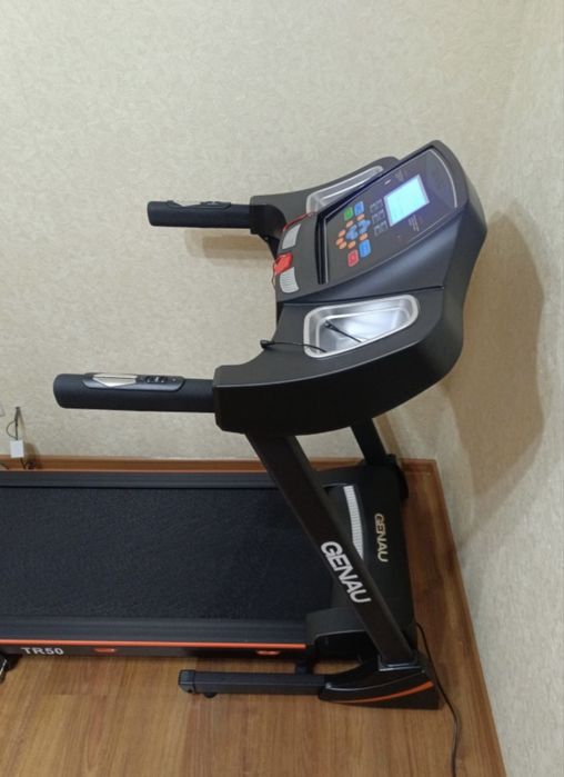 Беговая дорожка genau