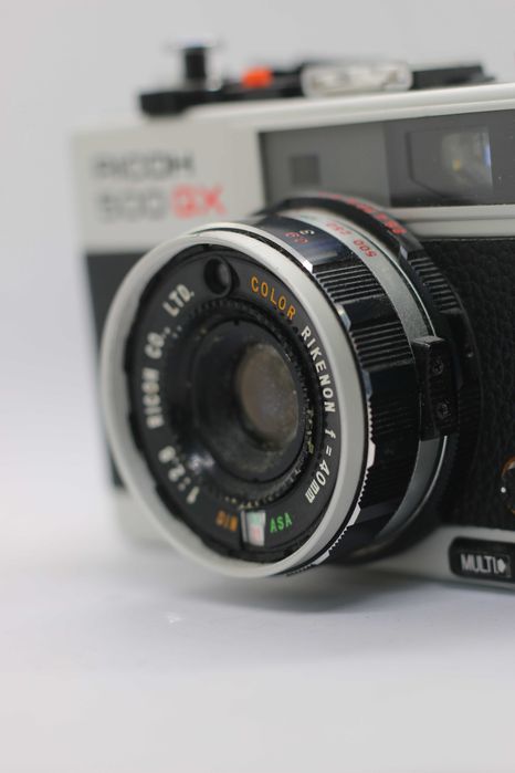 Aparat foto pe film Ricoh 500 gx