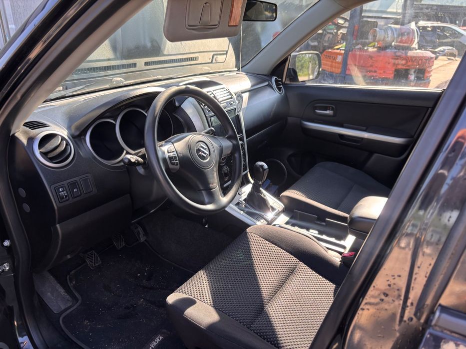 SUZUKI GRAND Vitara на части