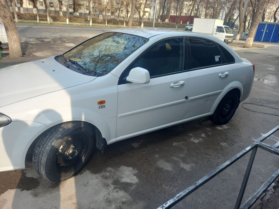 Jentraaa 2017 yil aftomat 270 probeg