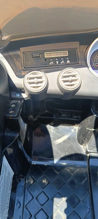 Децка акомулаторна кола Mercedes