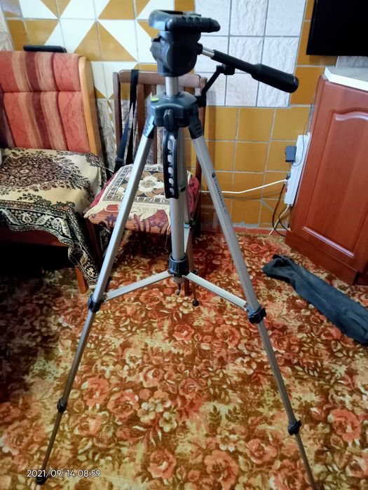 Штатив для фото видео