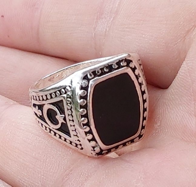 Печатка серебро 925  Срочно