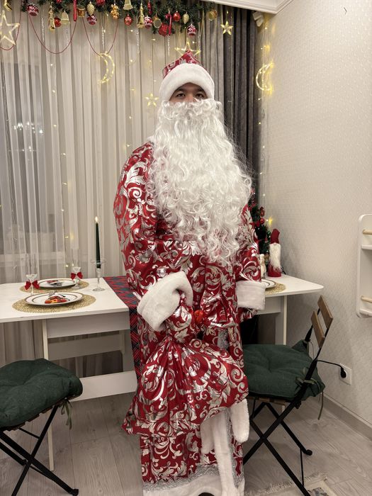 Аренда костюма Деда Мороза и Снегурочки