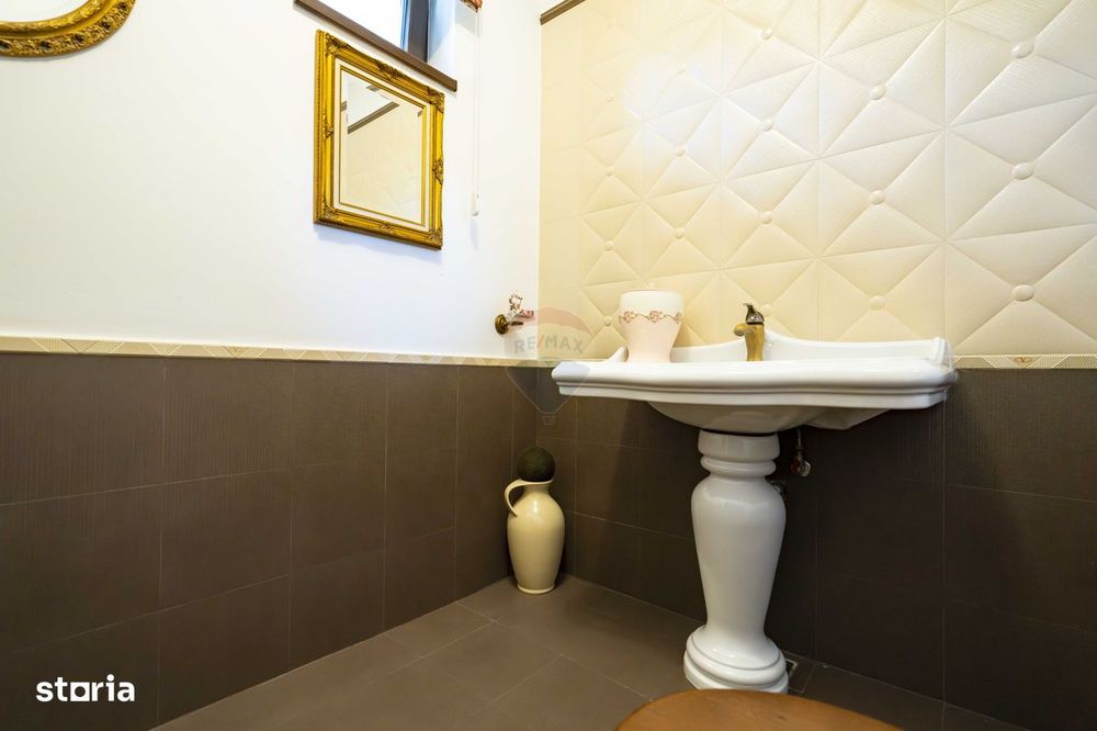 Casă cu 5 camere de vânzare în zona Dealuri Oradea