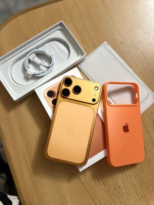 айфон іші оригинал ХR 17 про 256 гб , 1 жыл гарантия