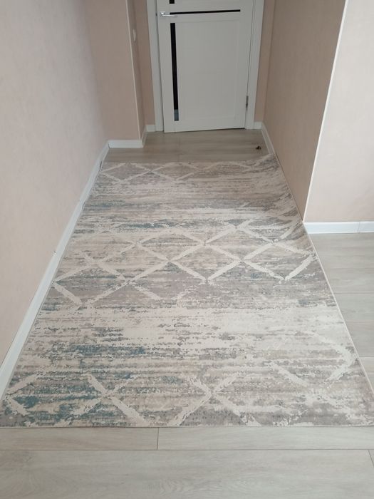 Продам ковер, в хорошем состоянии