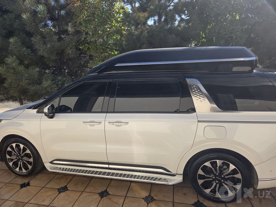 KIA carnival 2023год