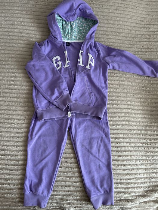 Продам вещи на девочку 2-3х лет