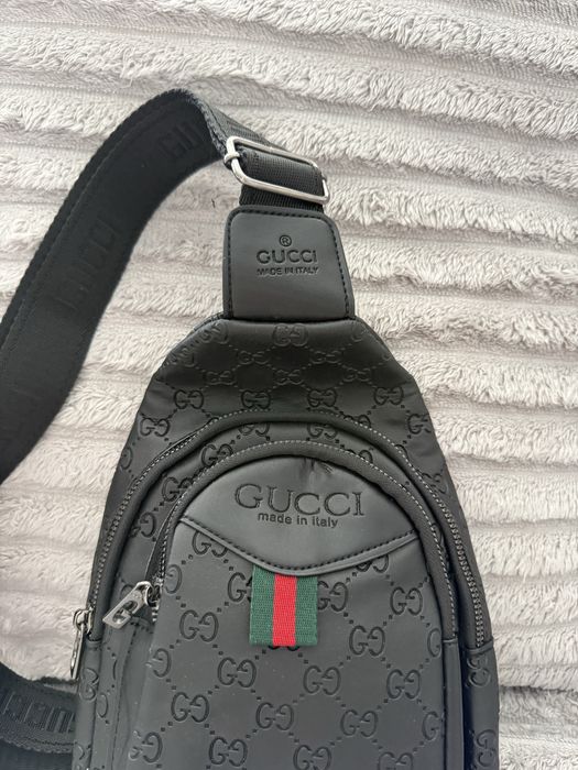 Geanta umar gucci