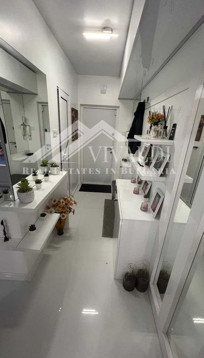 Модерен тристаен апартамент за продажба в кв.Трошево, Варна