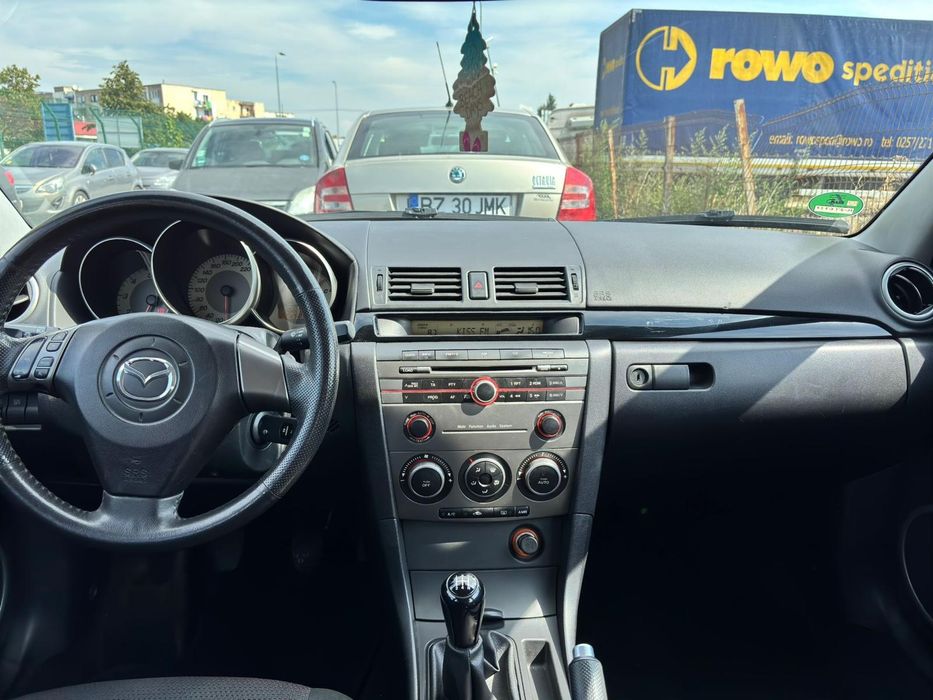 Vând mazda 3 hatchback 2007