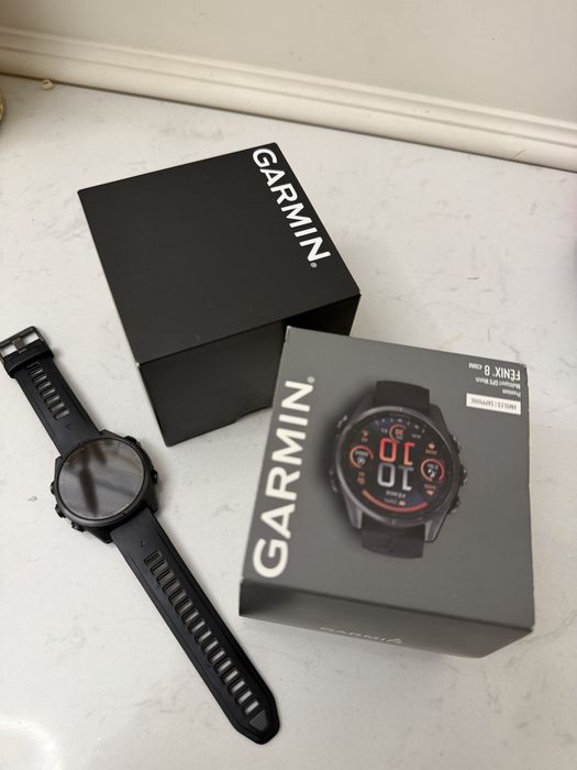 Продам Garmin Fenix 8 ( 43mm)