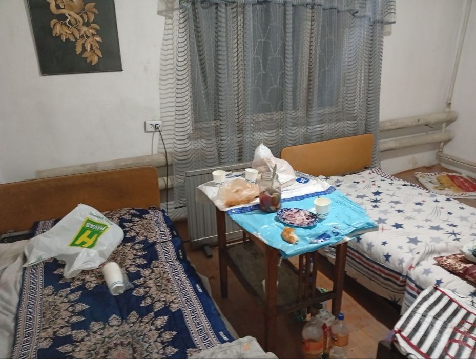Yangi hayot surum mahalla 6 sutox hovli ijaraga beriladi oilaga kam
