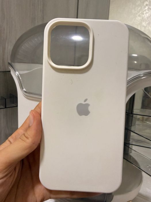 Продаю чехлы для iphone 16 про макс
