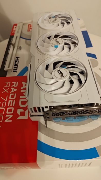 Vand/Schimb Sapphire PURE AMD Radeon RX 7900XT 20GB GDDR6 320-bit