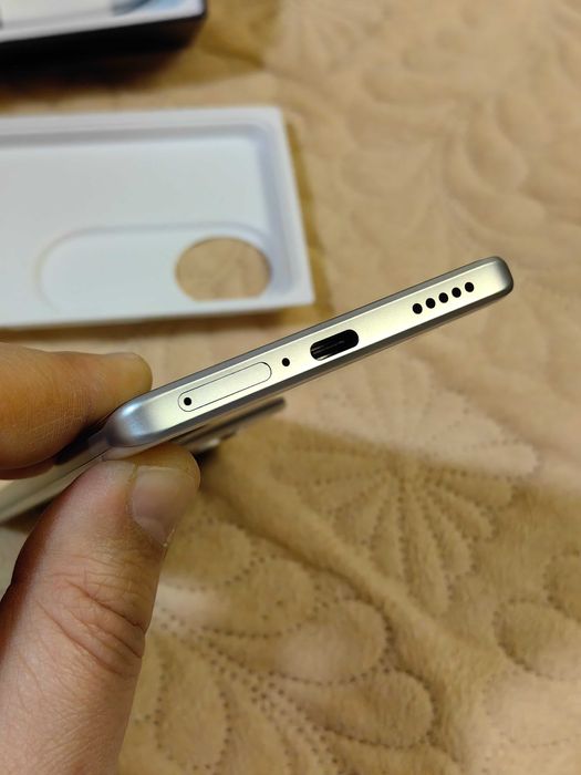 Продам Vivo V40 12Gb, BOX. New. Sulpak