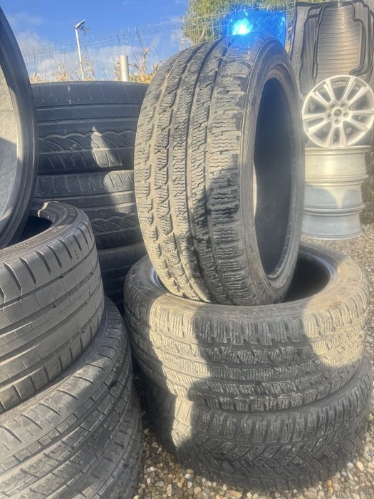 Anvelope iarna 225 45 18  2buc