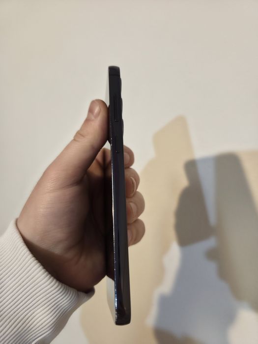 Vand Samsung Galaxy S23 Plus + 512gb