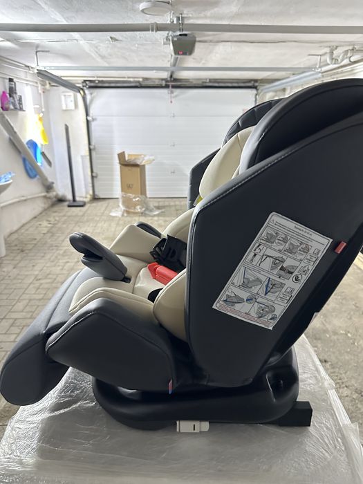 Продам авто кресло детское