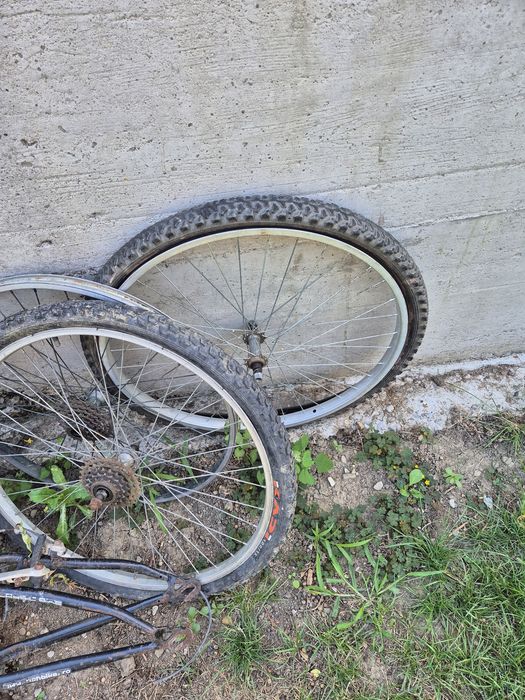 Tot la 50 lei,piese bicicleta