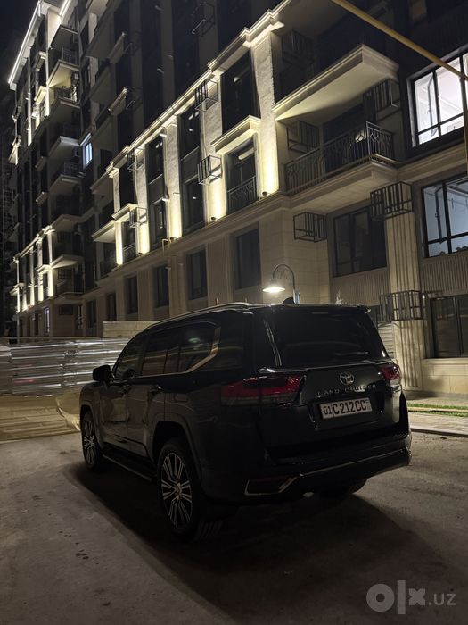 Toyota Land Cruıser 300